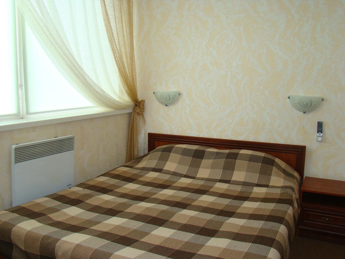 Mini-Hotel In Odessa Yard Luaran gambar