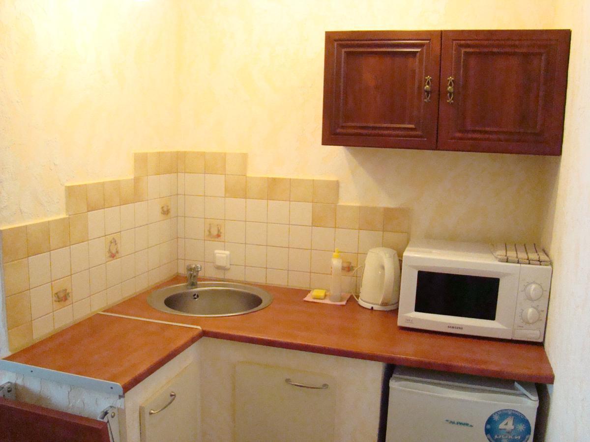 Mini-Hotel In Odessa Yard Luaran gambar